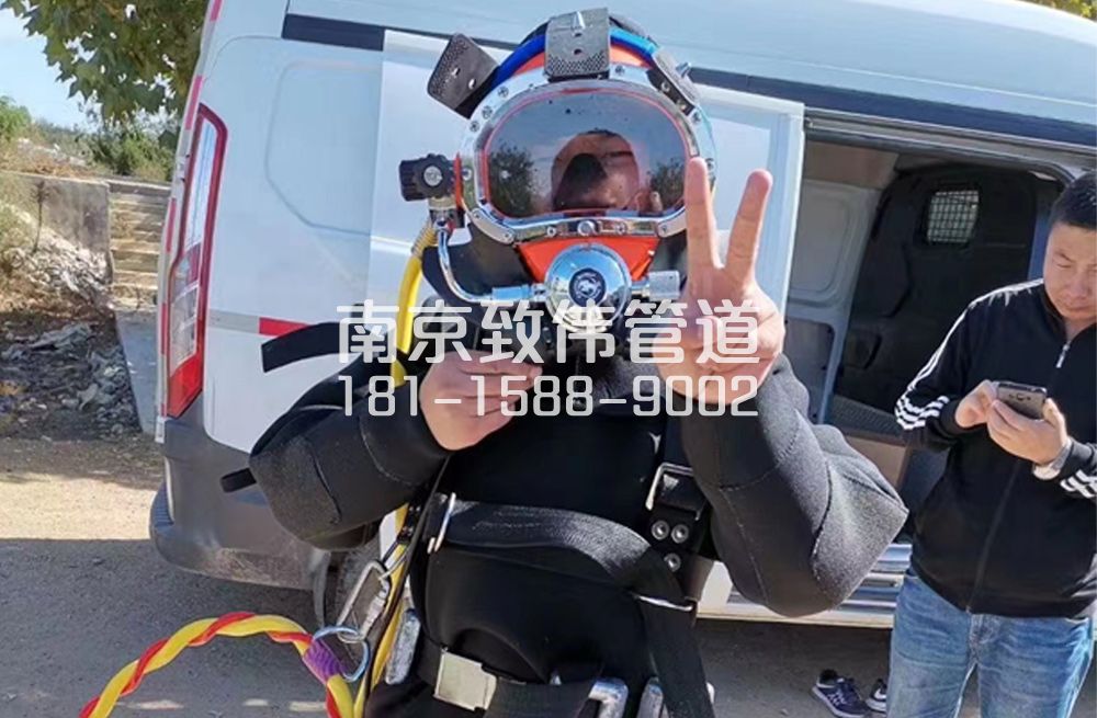 356天山路沉淀池清底